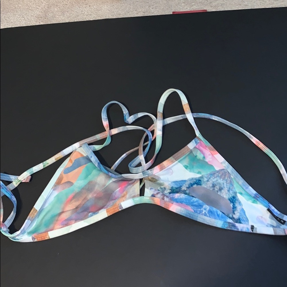 Jolyn top
